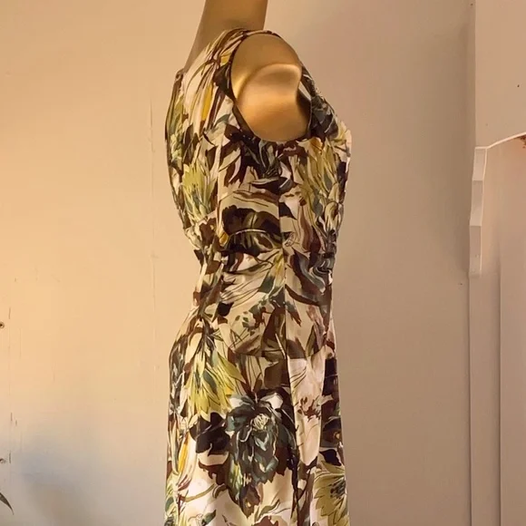 Fabulous Flattering  Sleeveless Bodycon Mini Dress size 6 - Picture 7 of 9